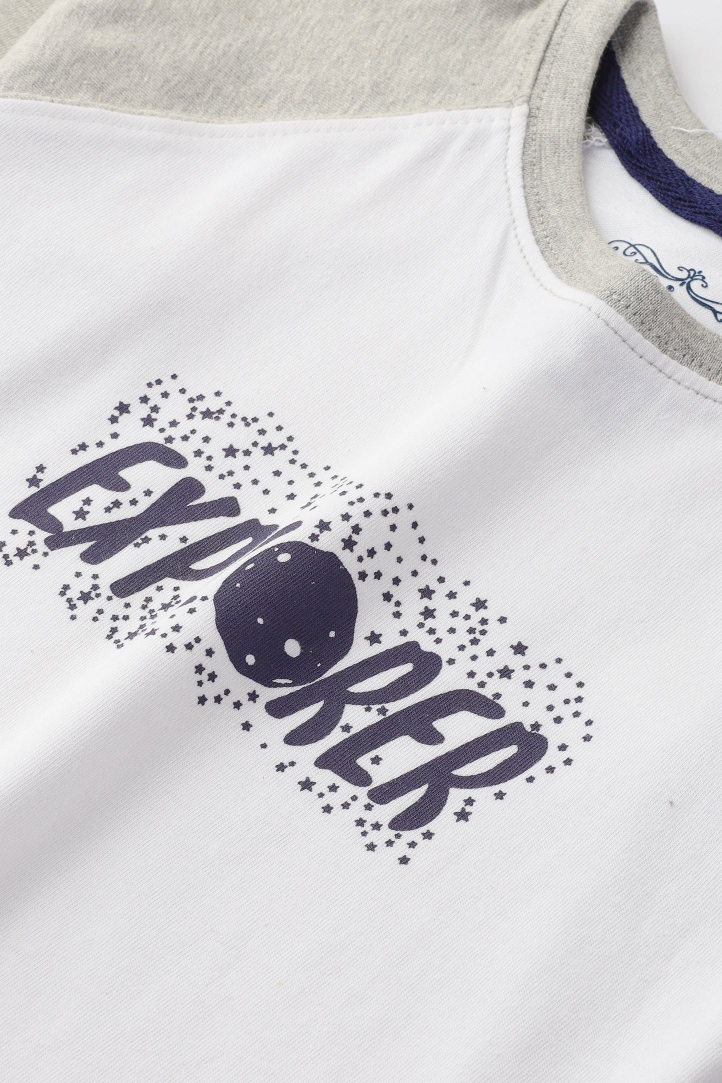 White Explorer Raglan T-shit