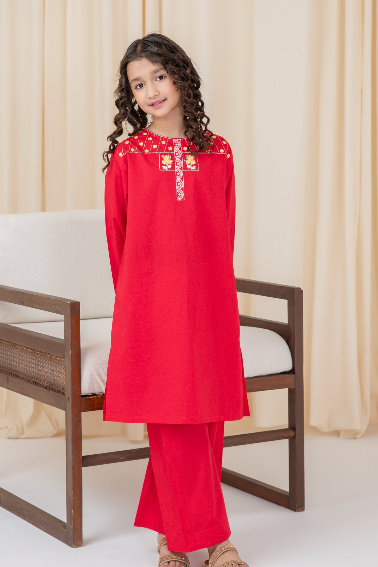 Classic Red Bloom Kurta Set - 2pc