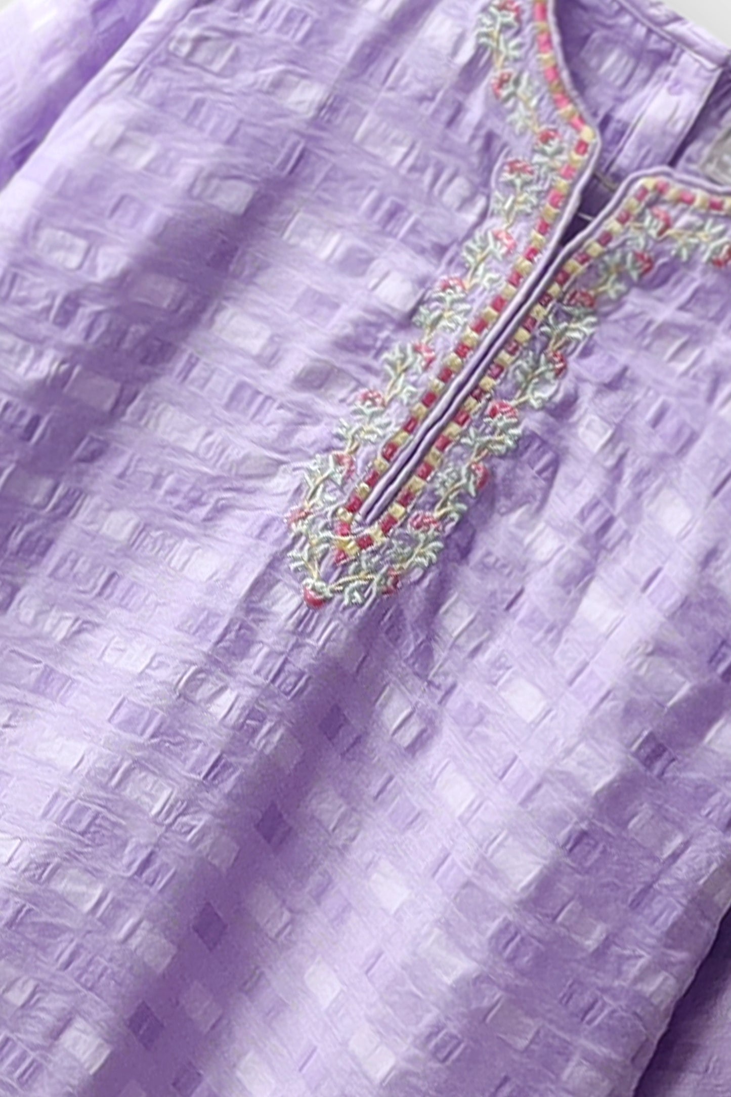 Lilac Embroidered Kurta Set - 2pc