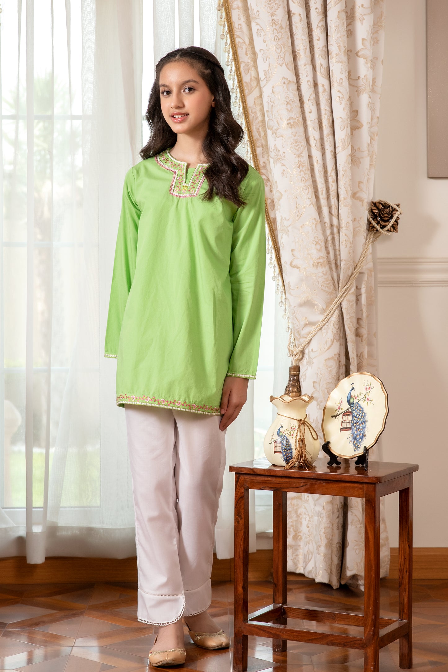 Green Embroidered Cotton Kurta