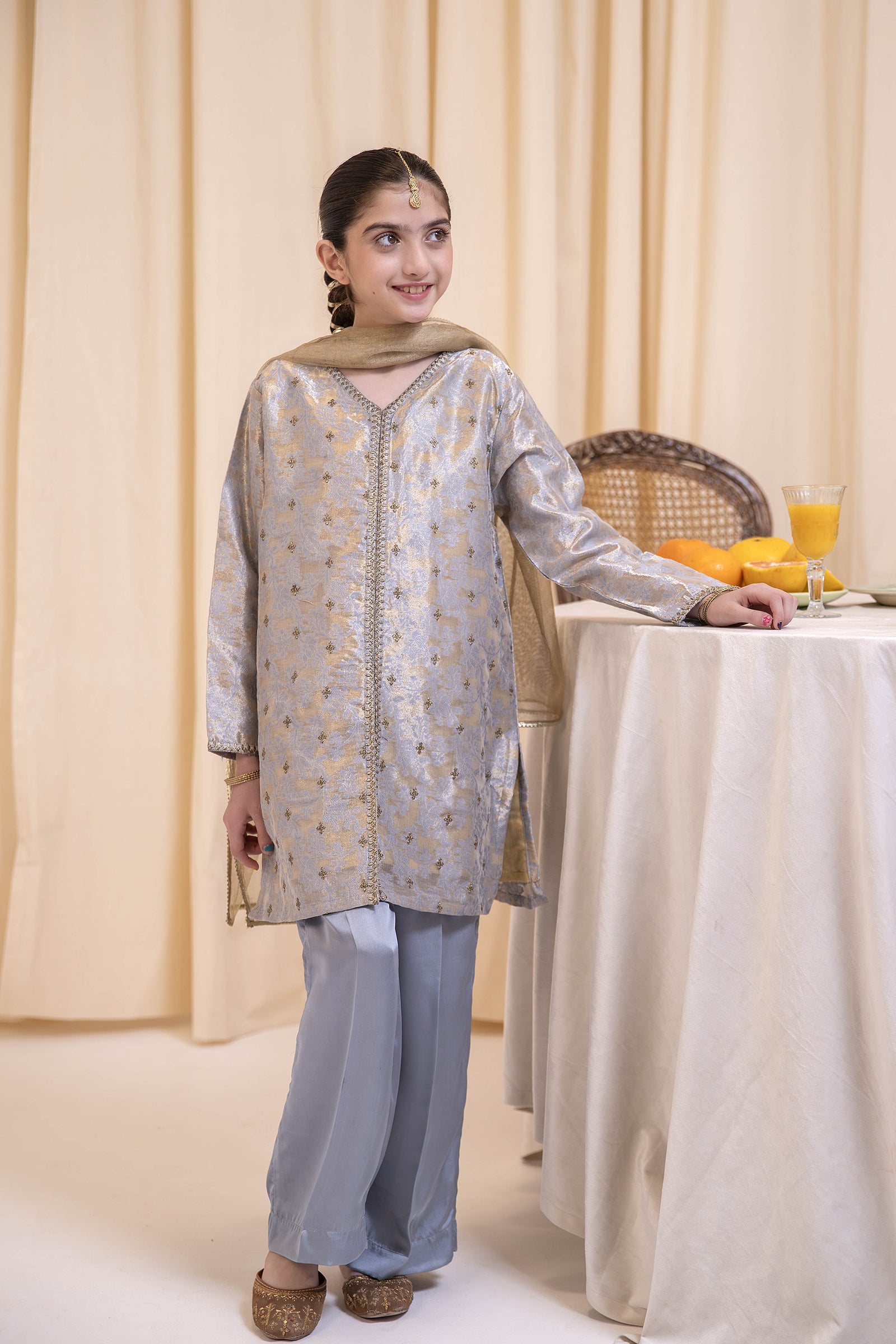 Grey Graceful Jacquard Kurta Set - 3pc