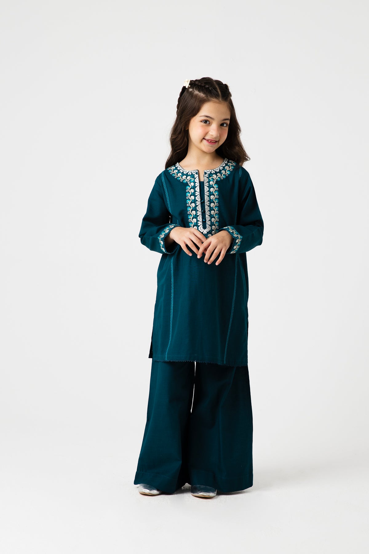 Zinc Grace Embroidered Khaddar Set - 2pc