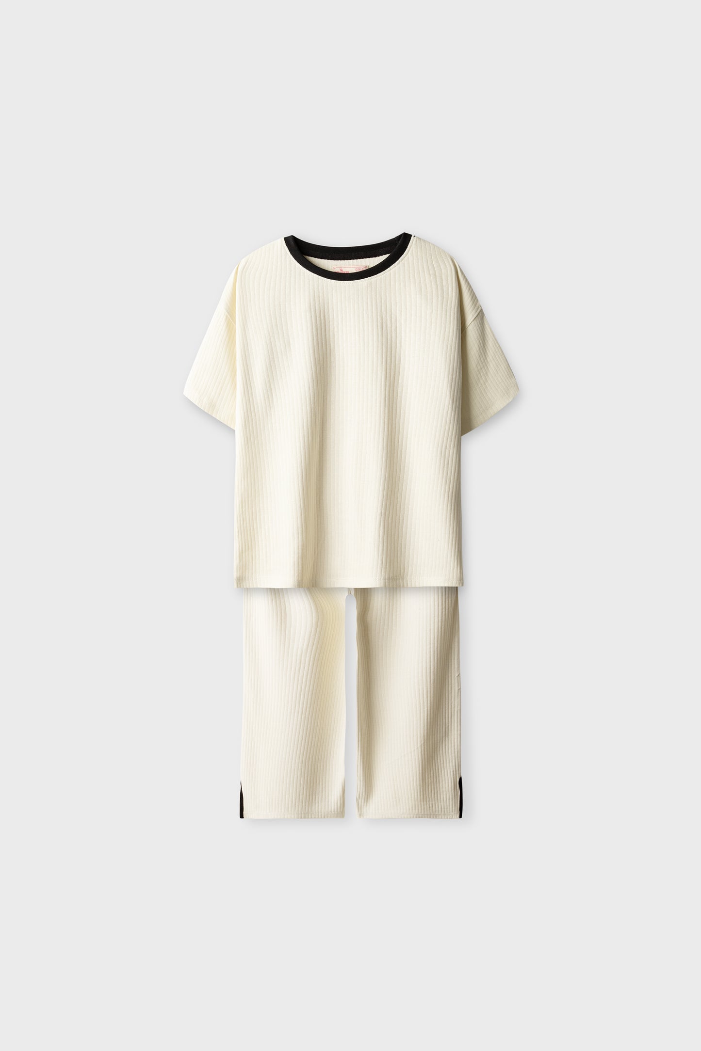 Girls Minimal Contrast Co-ord Set